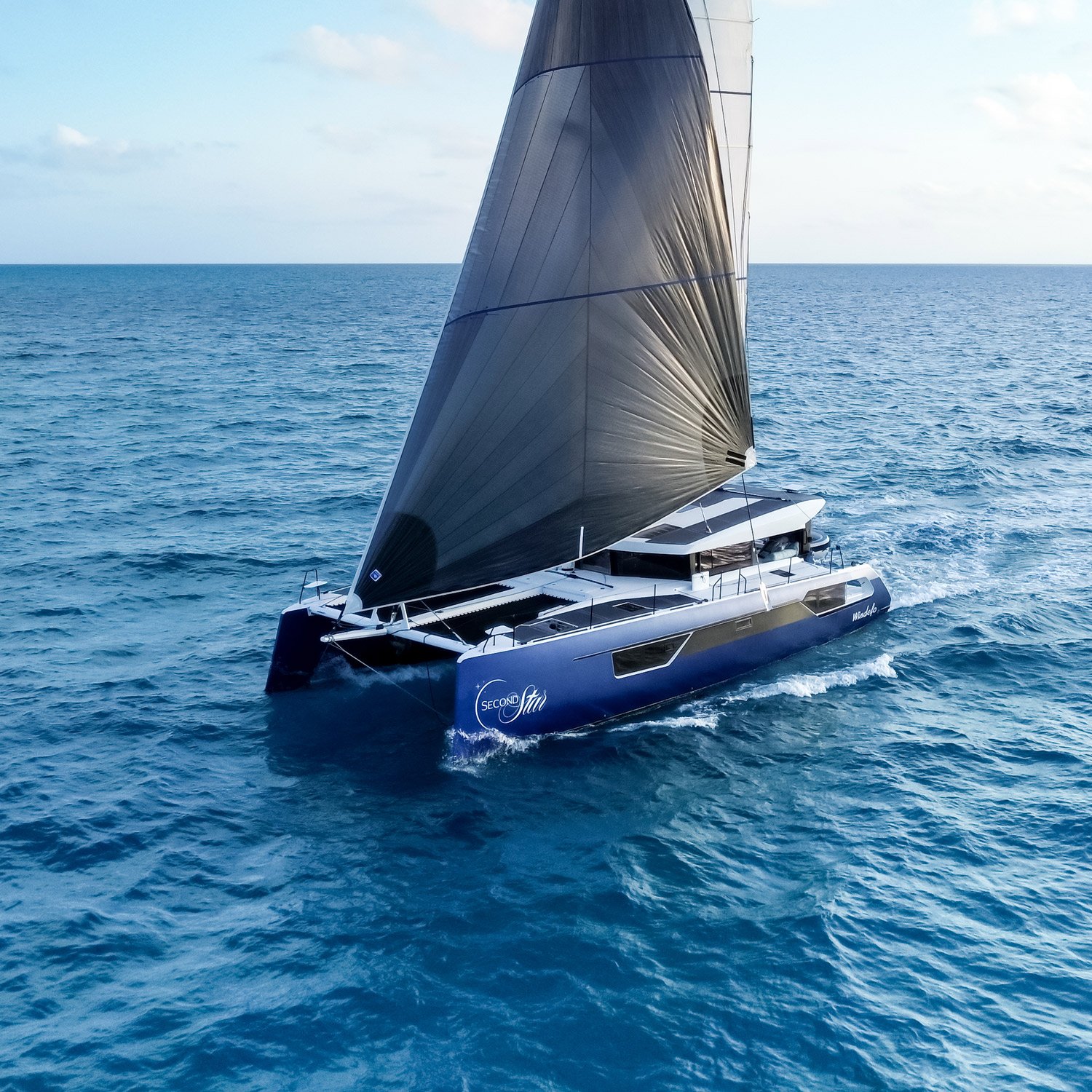 W54-yachting-1500x1500