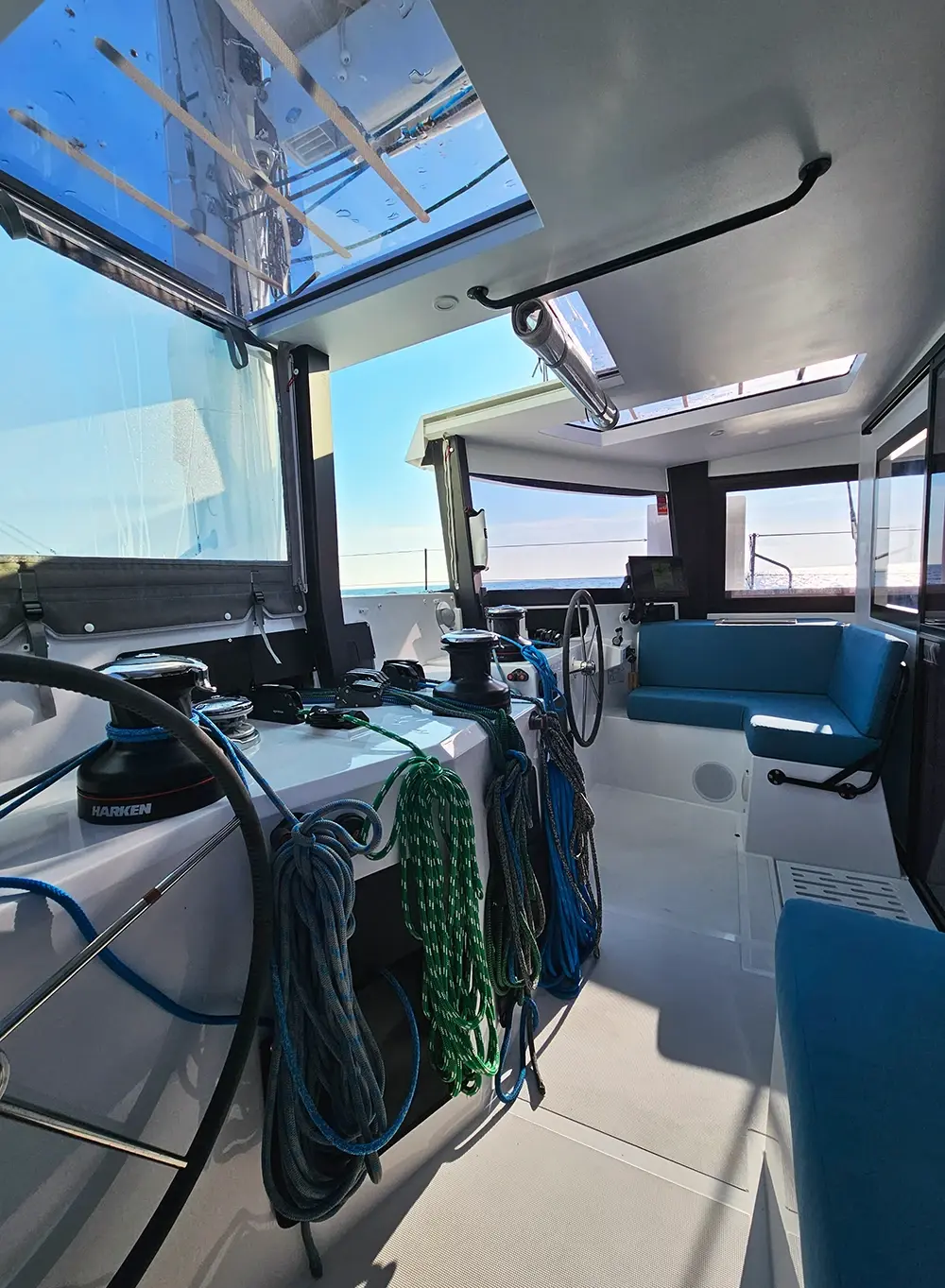 cockpit-avant-bluewave-W50