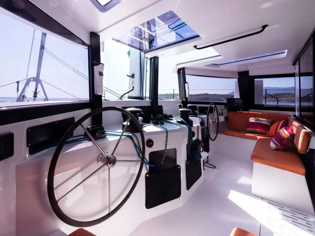 cockpit-1-1-uai-1032x774