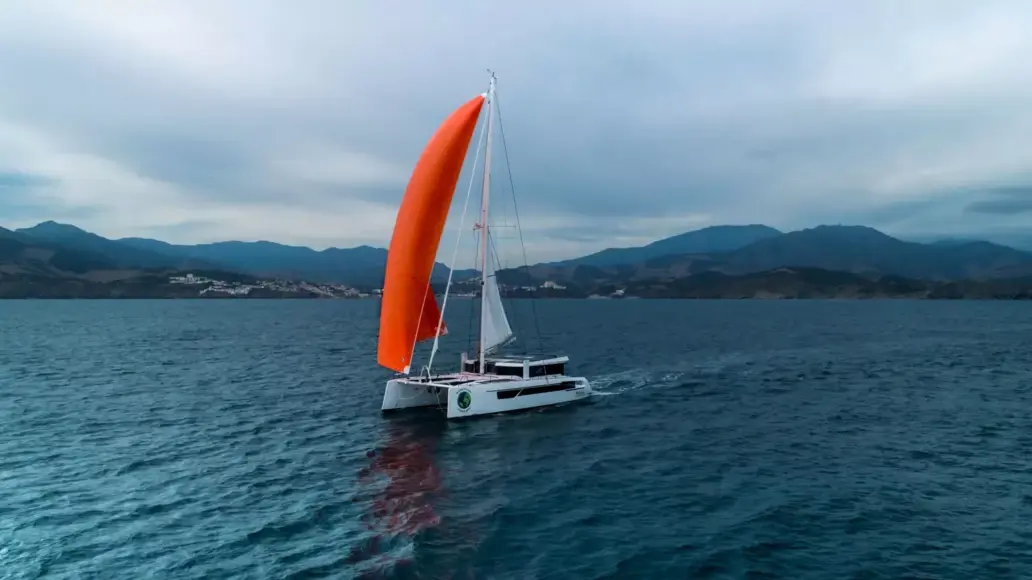 w54yachting-stardust-12-1-uai-1032x580